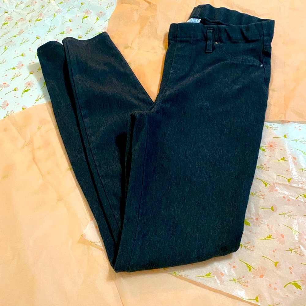 Women’s Time and Tru Grey Jegging Medium 8-10